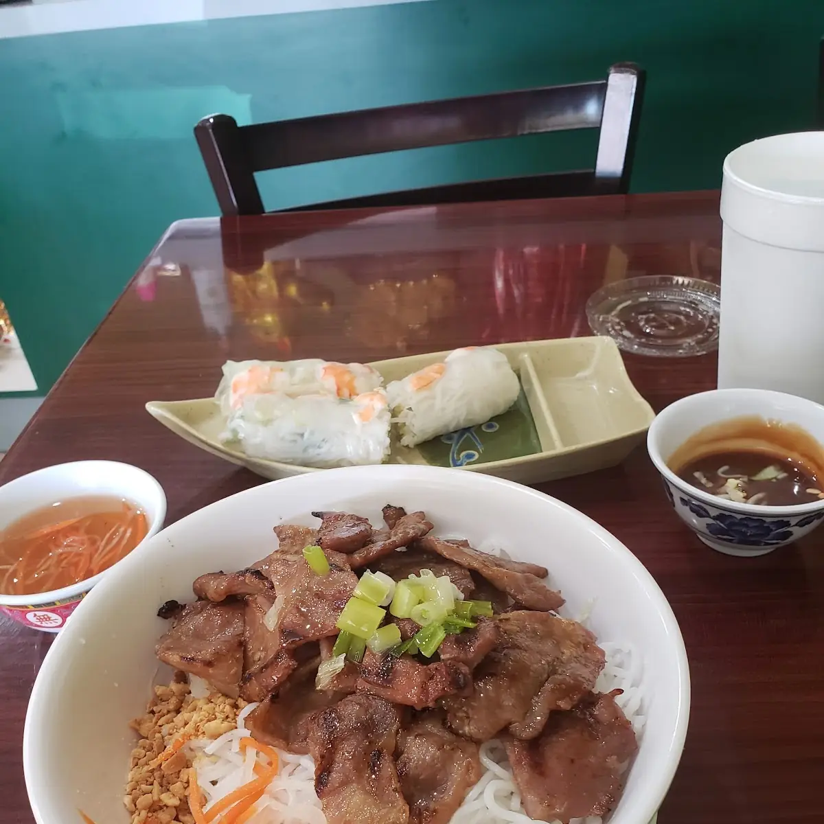 BBQ Pork with Vermicelli and 2 Spring Rolls