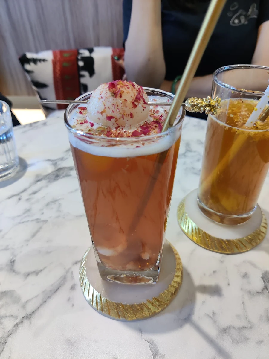 Lychee and Rosebud with Logan Oolong Tea, 白熊先森餐廳Bear Bear Cafe & Kitchen