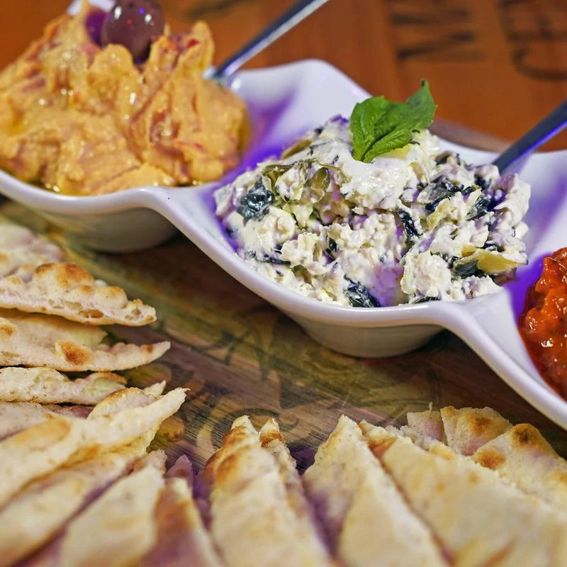 Dip Trio & Pita