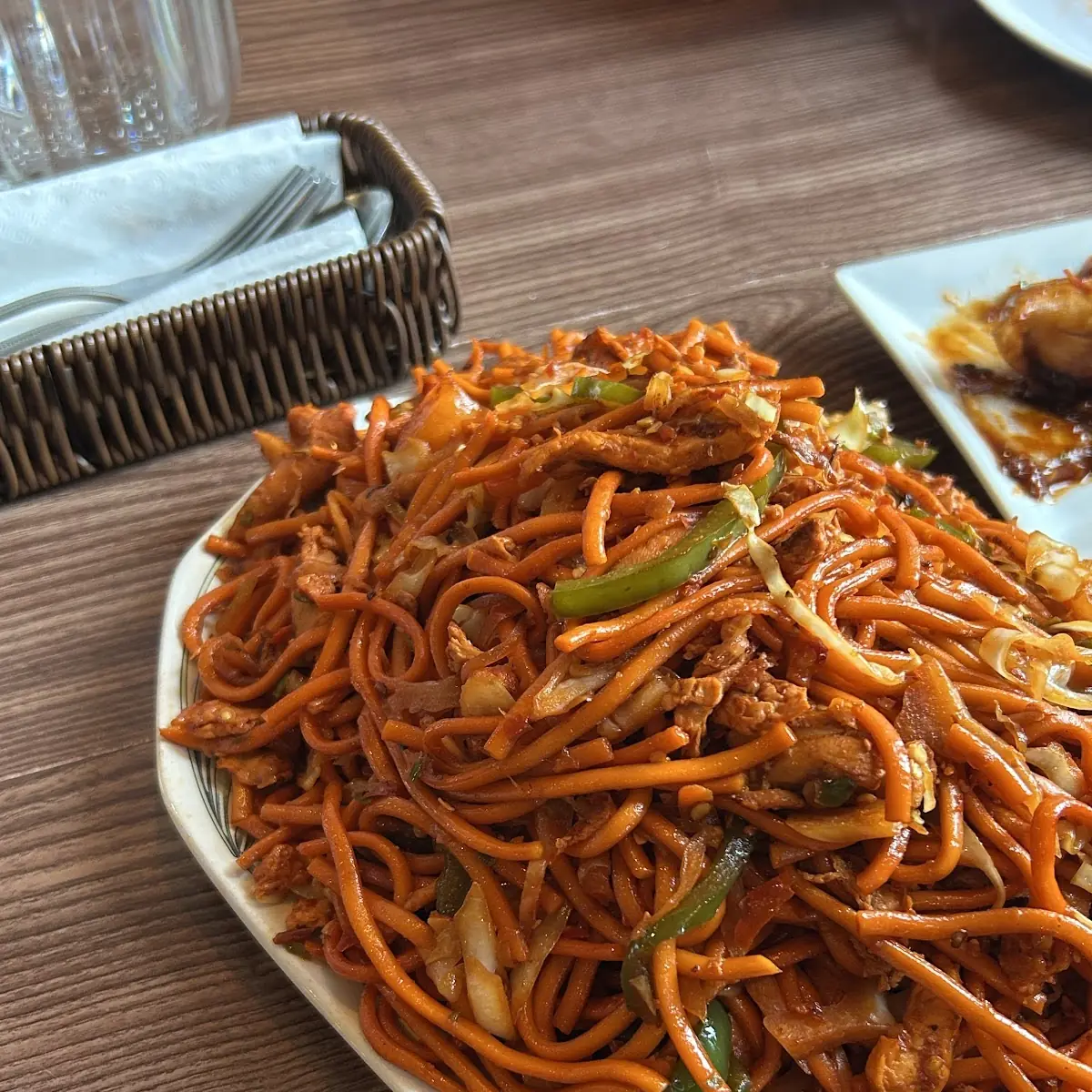 Szechaun Chicken Noodles, Soo Spice Yeti