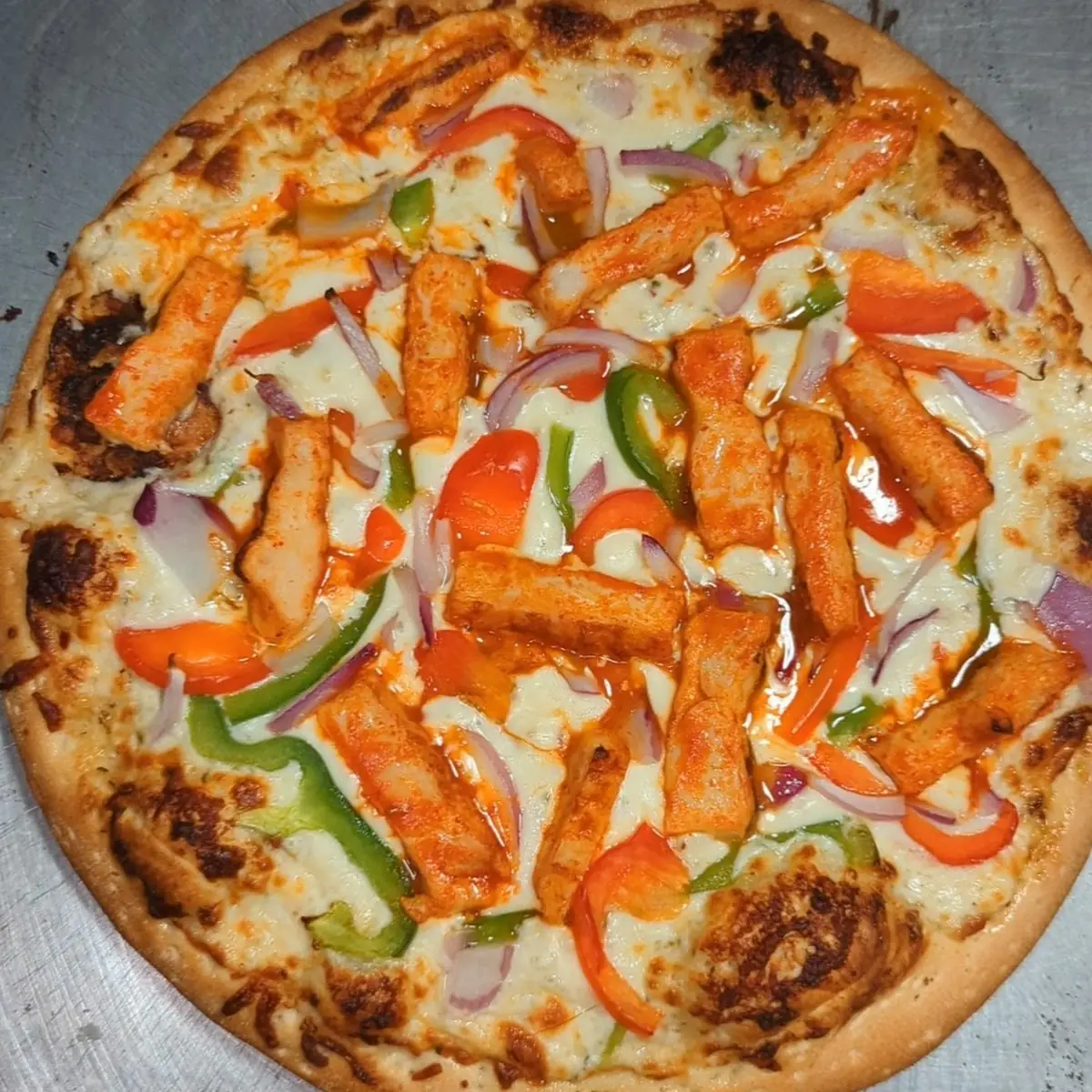 Chili Chicken Pizza