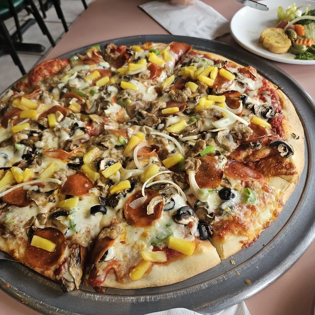 New York Style Pizza the Works