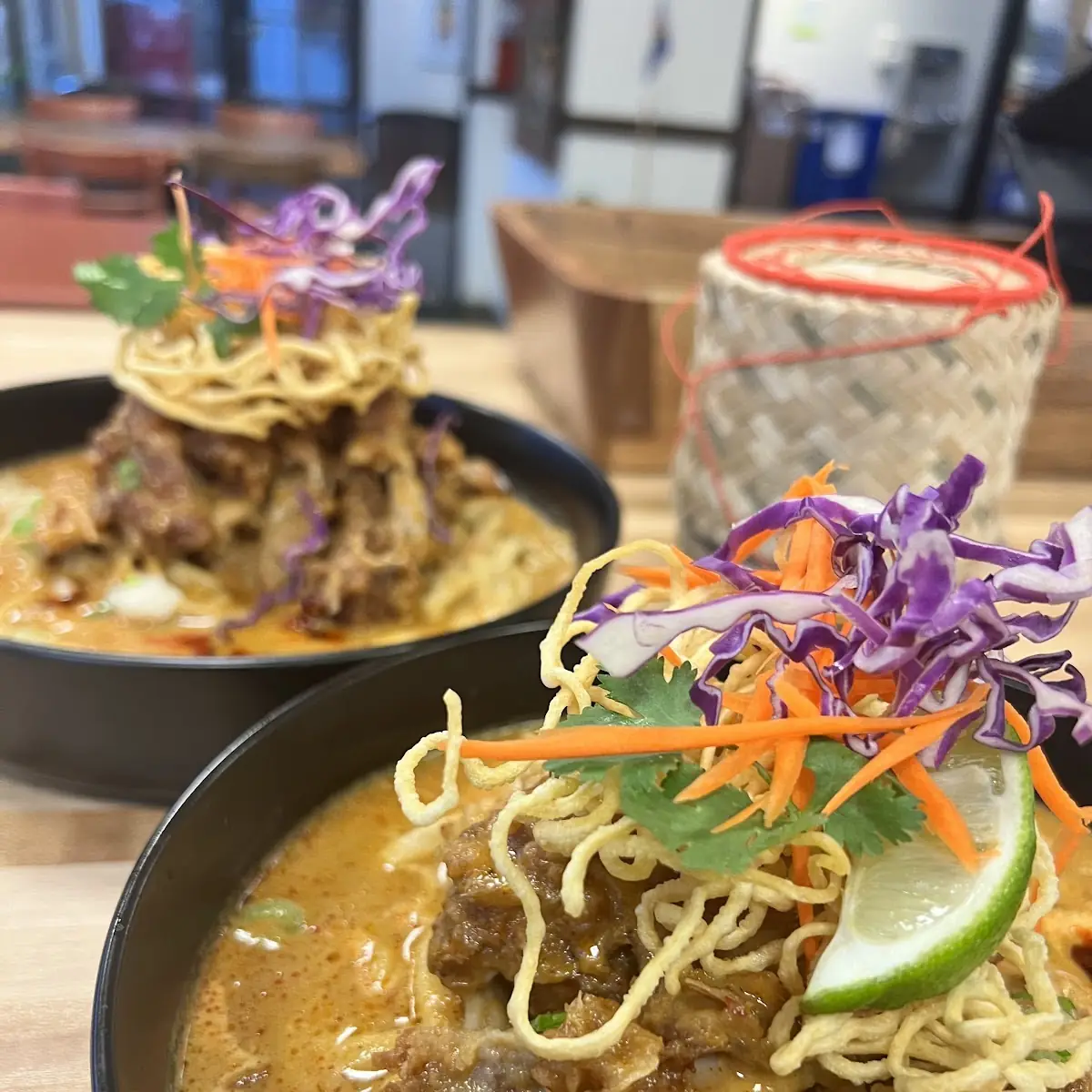 Fried Chicken Koaw Soi Curry