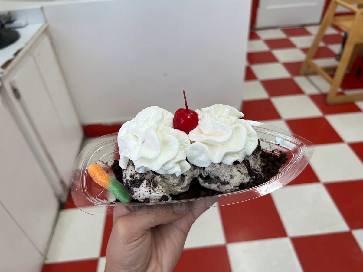 Dirt Sundae