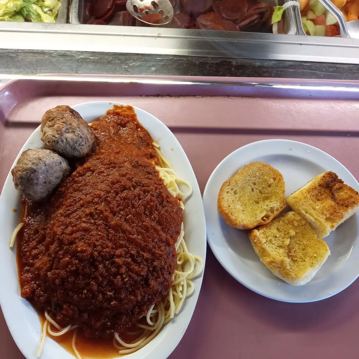 Spaghetti with Meatballs and Garlic Bread