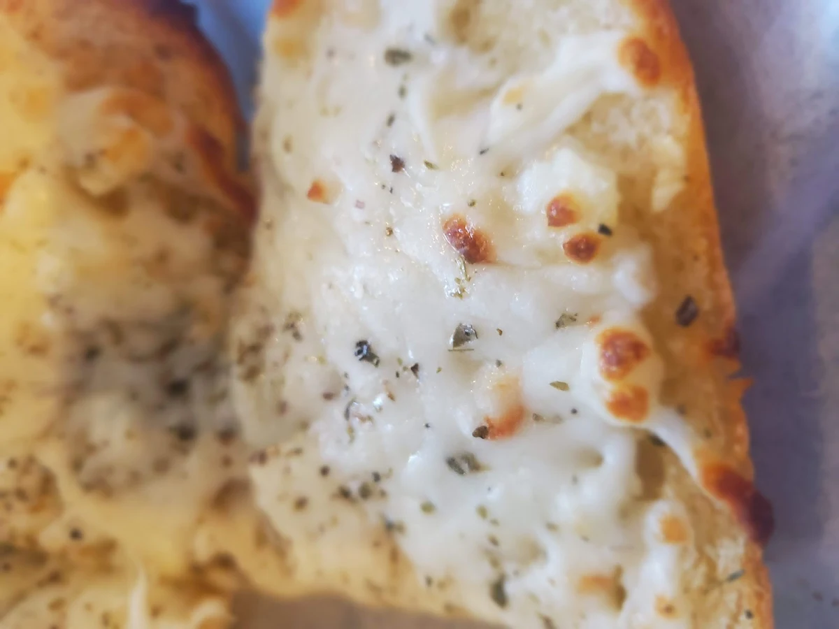 Garlic Cheesy Bread