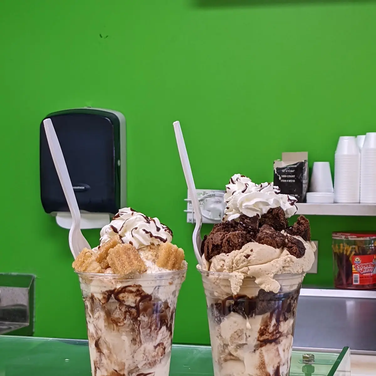Churro Sundae and Brownie Sundae