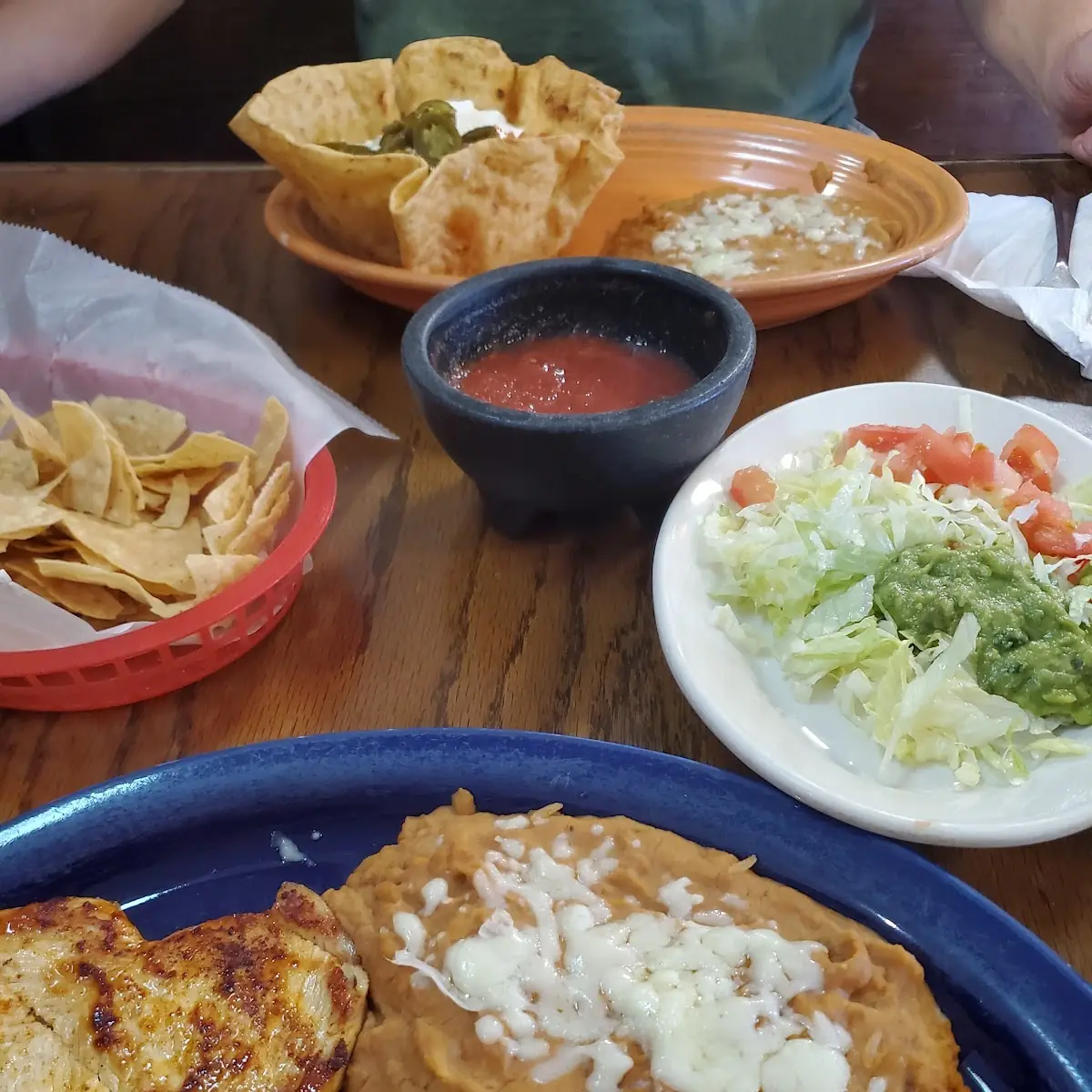El Pollo Feliz