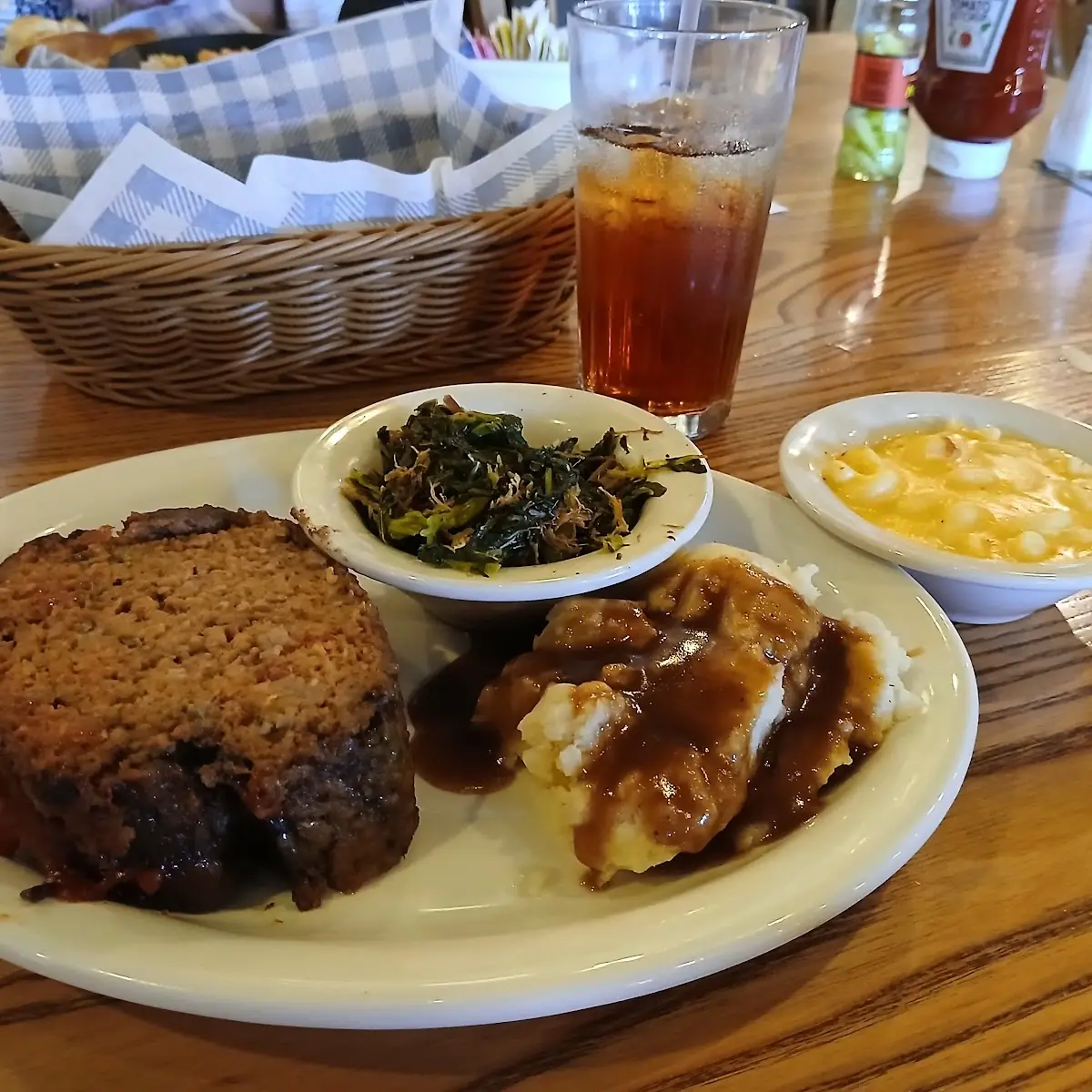 Smokehouse Grilled Chicken & Mashed Potatoes