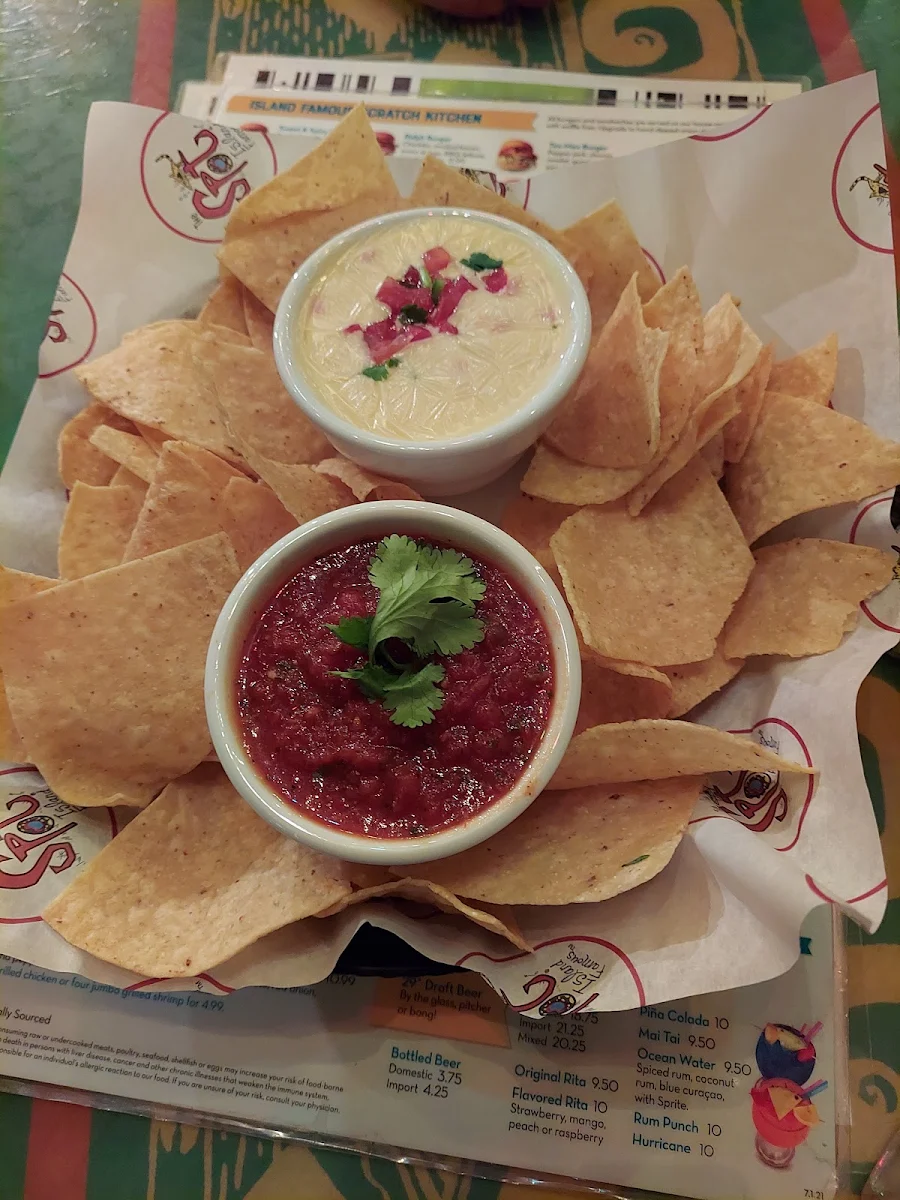 Chips & Queso