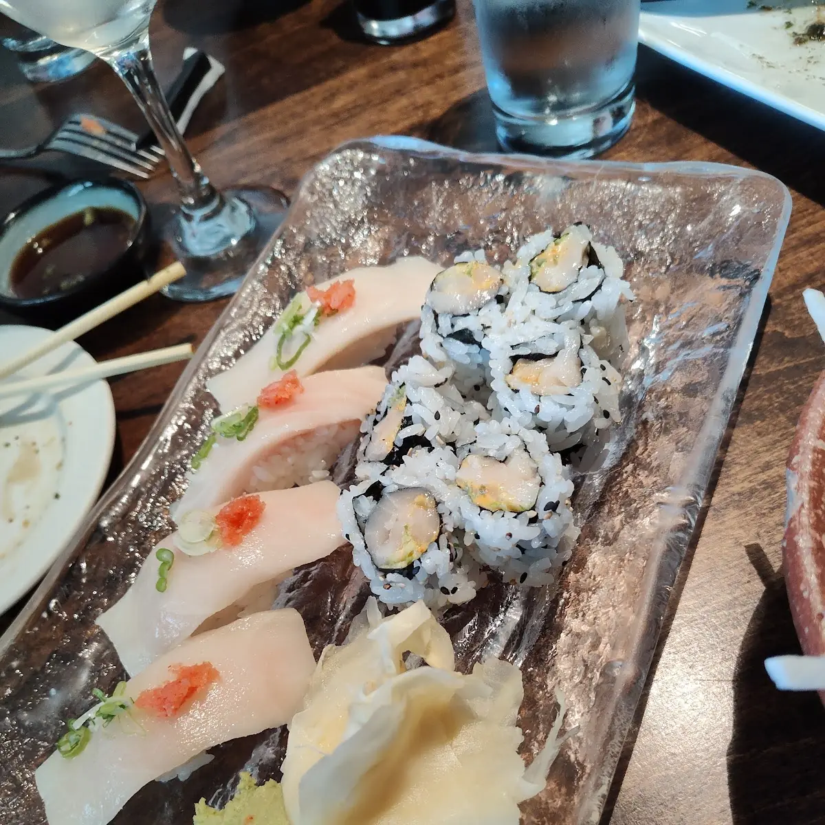 Tuna Nigiri & Maki Roll
