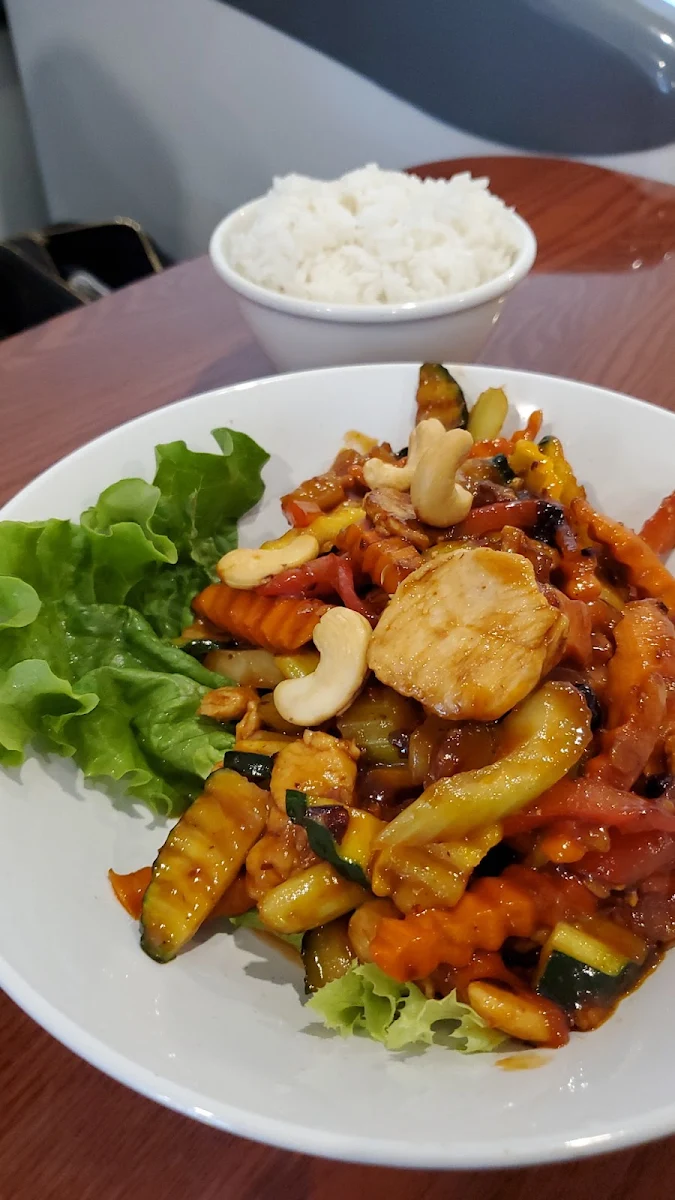 Chicken Cashew