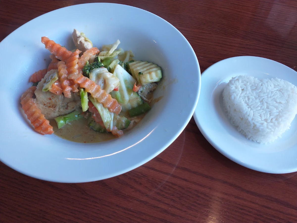 C5 Basa Red Curry