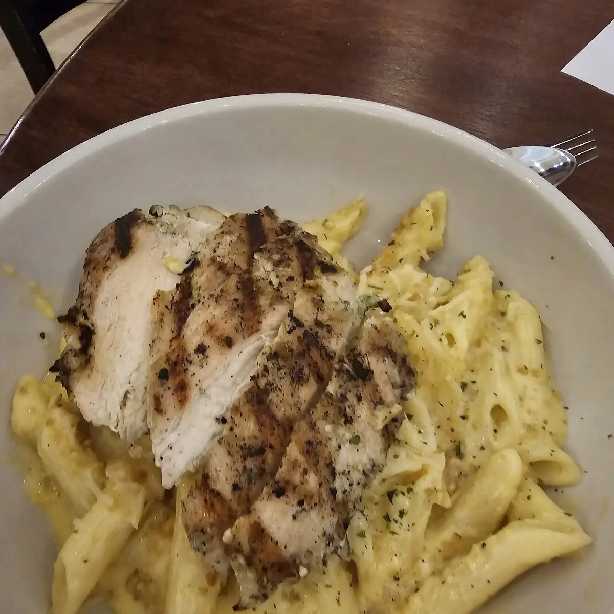 Mac and Cheese with Grilled Chicken