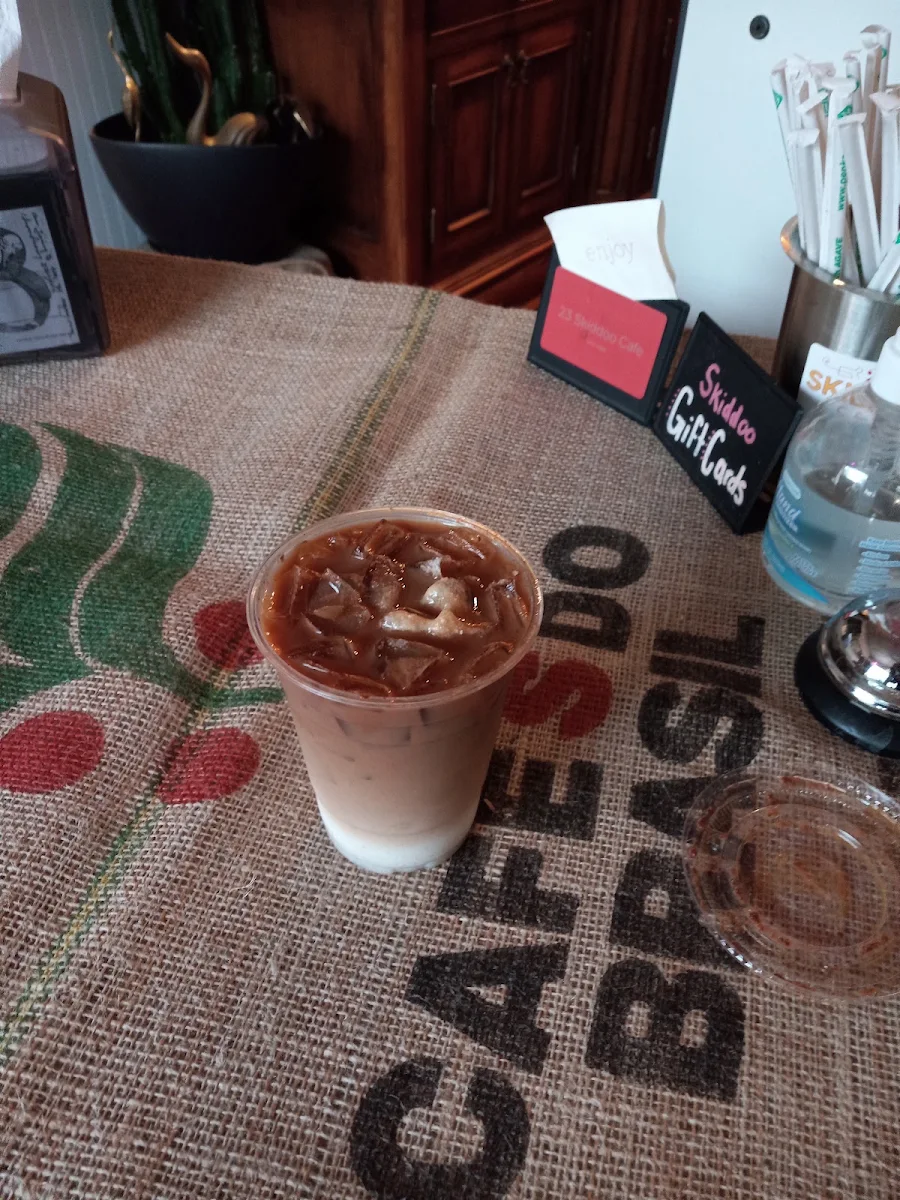 Iced Caramel Latte