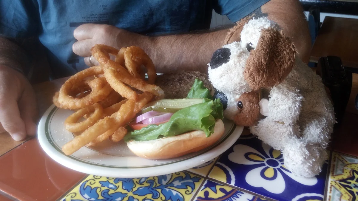 Buffalo Burger, Last Chance Saloon