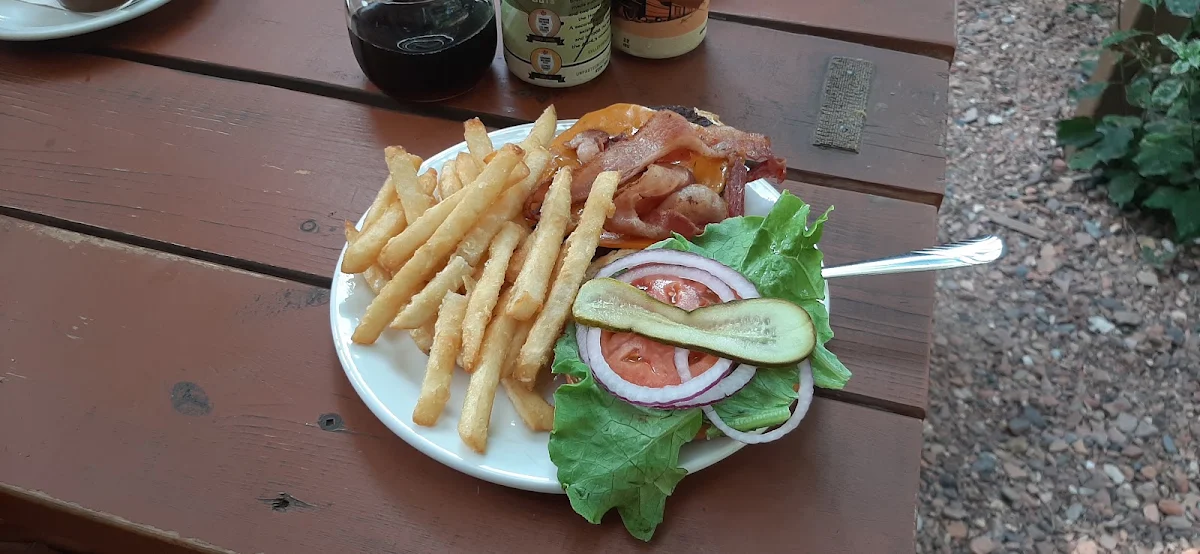 Panhead Burger, Last Chance Saloon