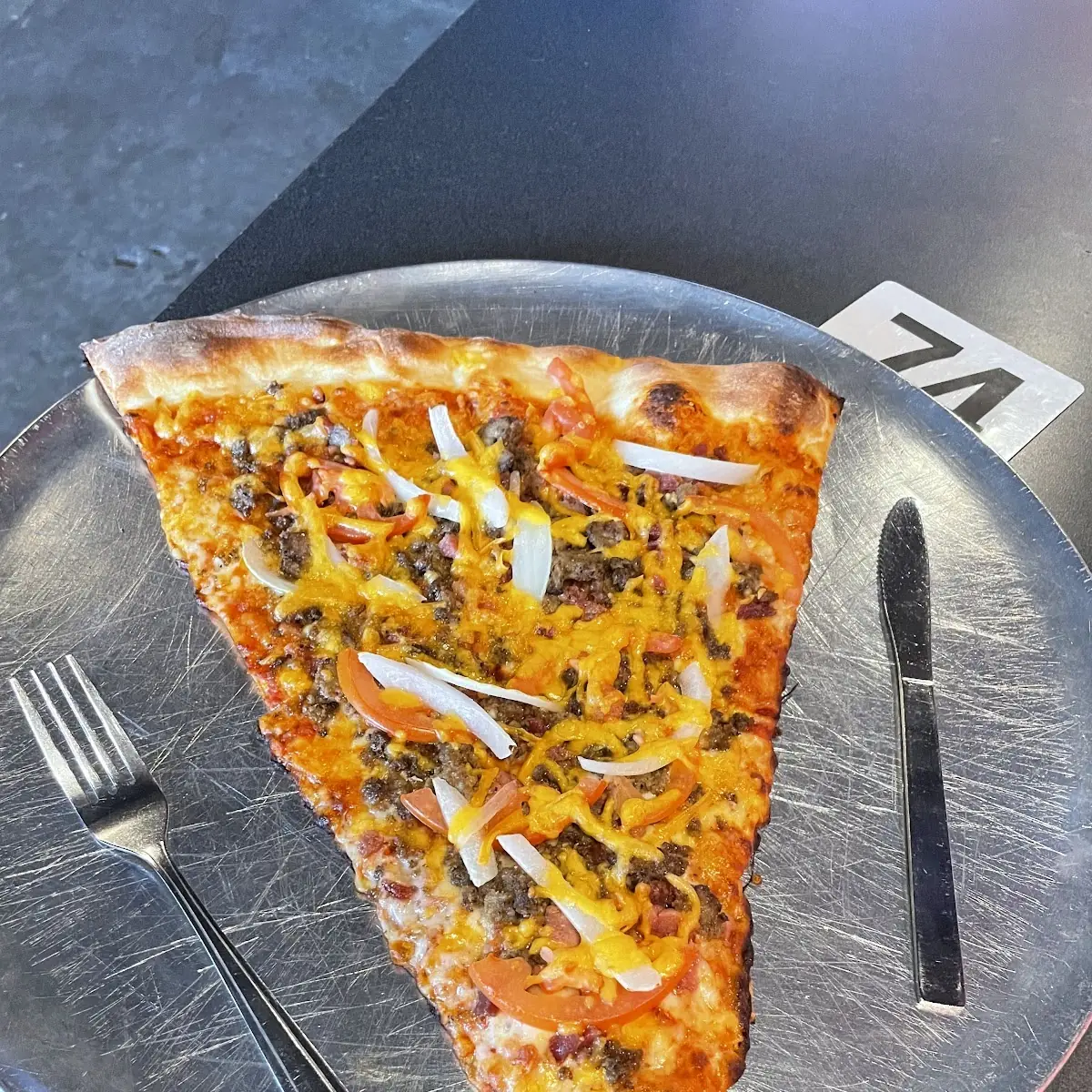 Cheeseburger Pizza