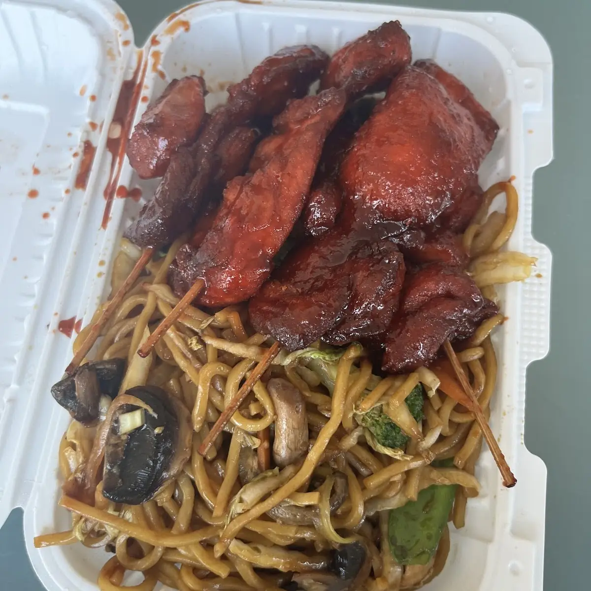 Roast Pork Chow Mein Combo