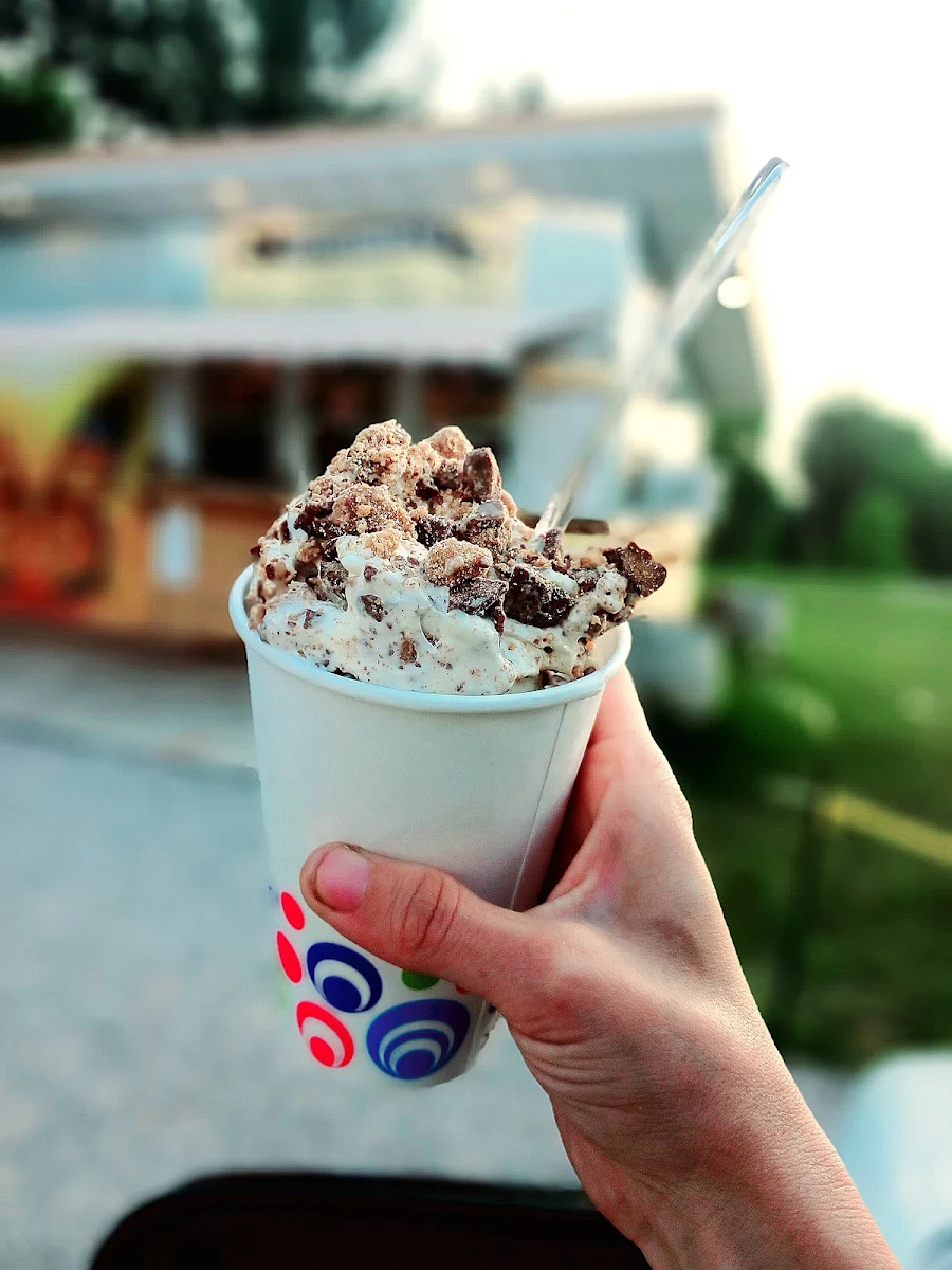 Peanut Butter Cup Flurrie