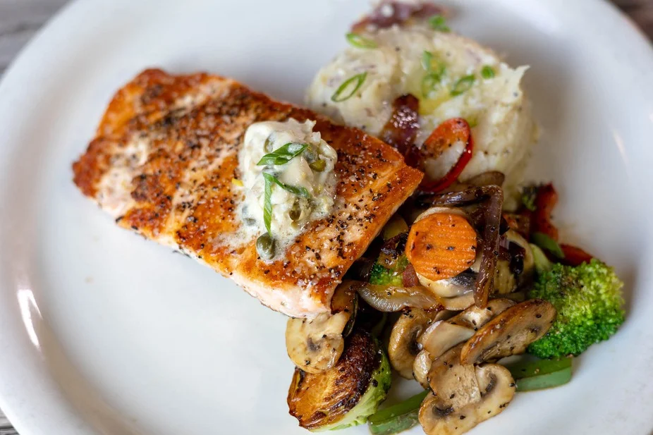 Grilled Salmon Sandwich