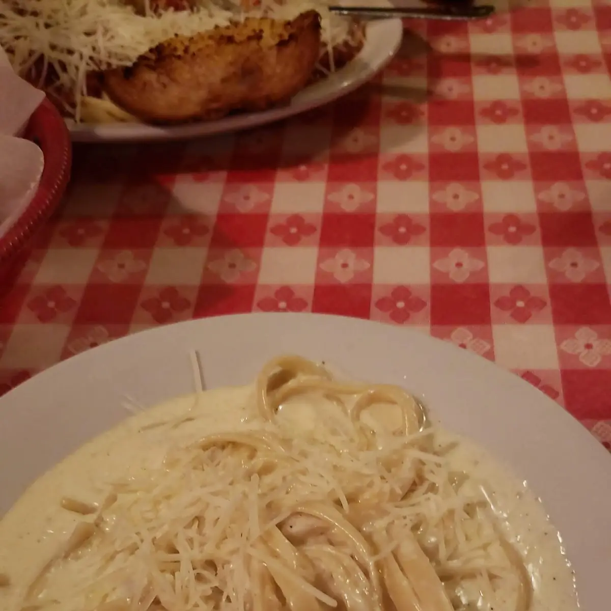 Fettuccine Alfredo Lunch