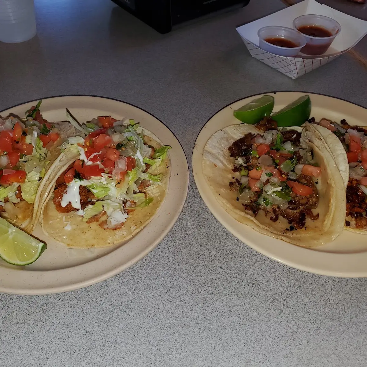 #13. Plato Combinación de Dos Tacos de Pescado / #13. Two Fish Tacos Combo Plate