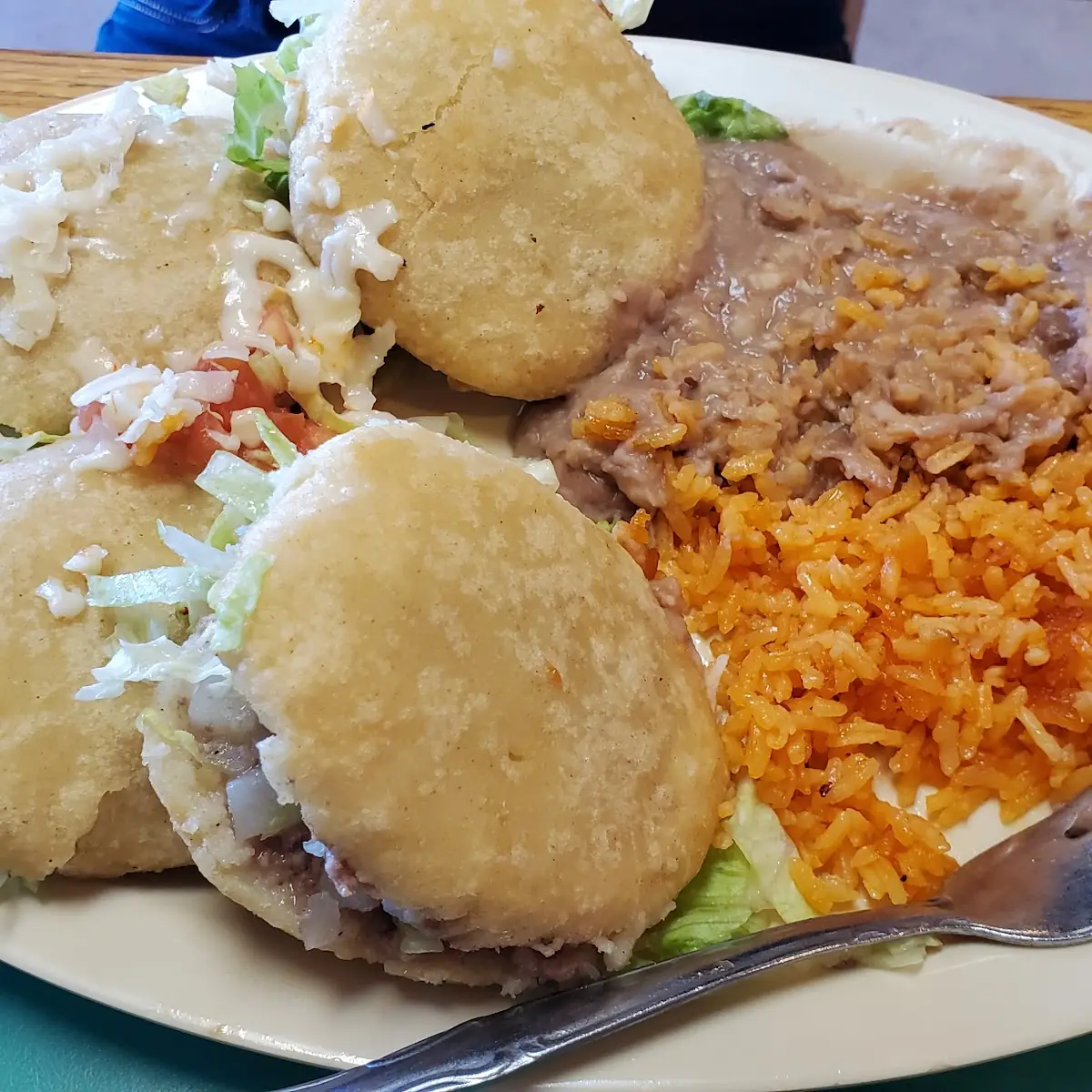 Gorditas De Carne Molida