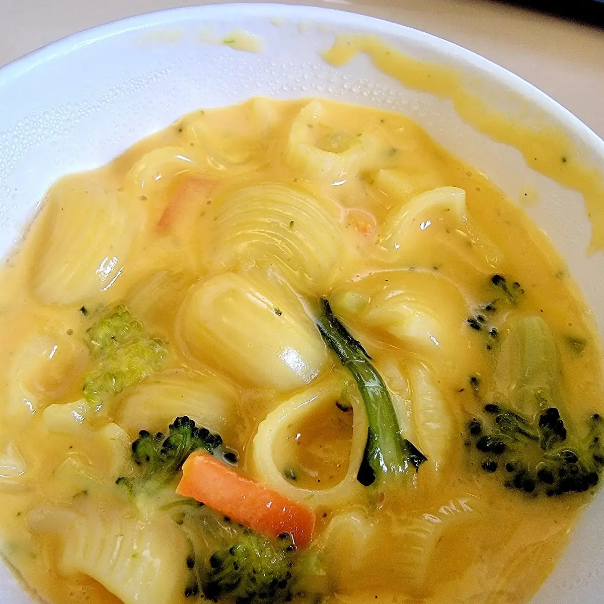 Broccoli Cheddar Mac & Cheese