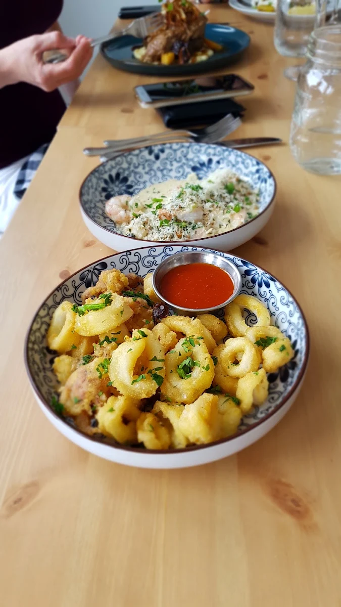Rice Flour Dusted Calamari
