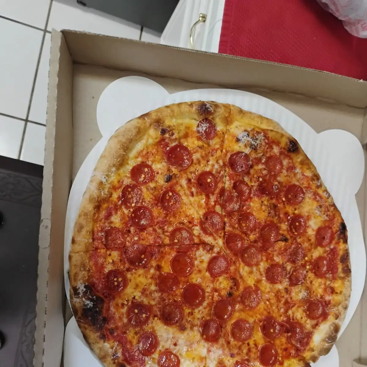 Pepperoni w Hot Honey