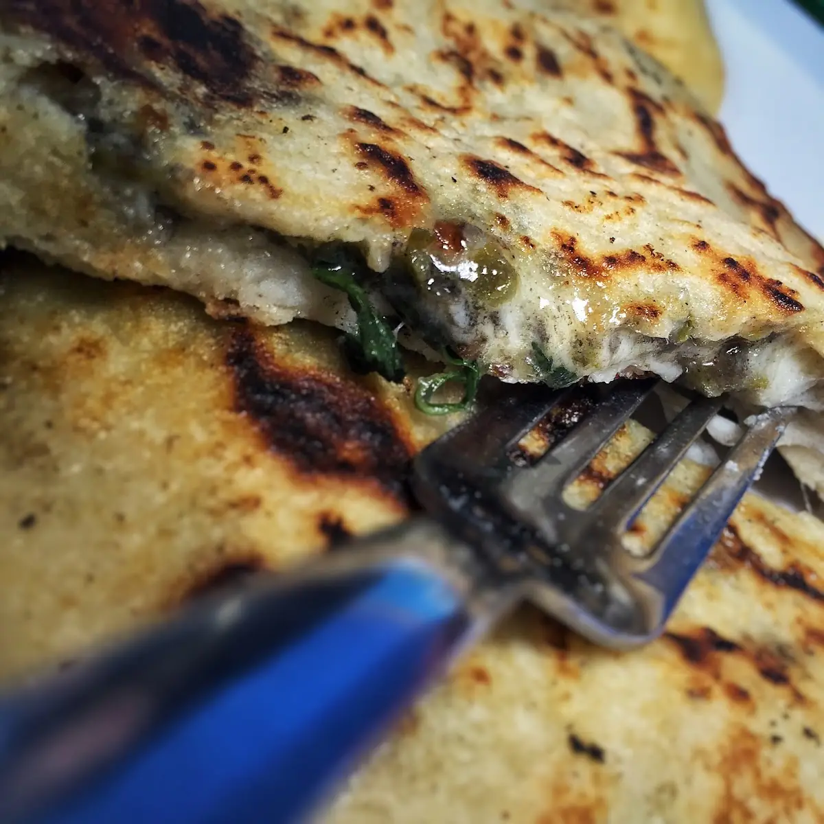 Huitlacoche Con Queso Pupusa