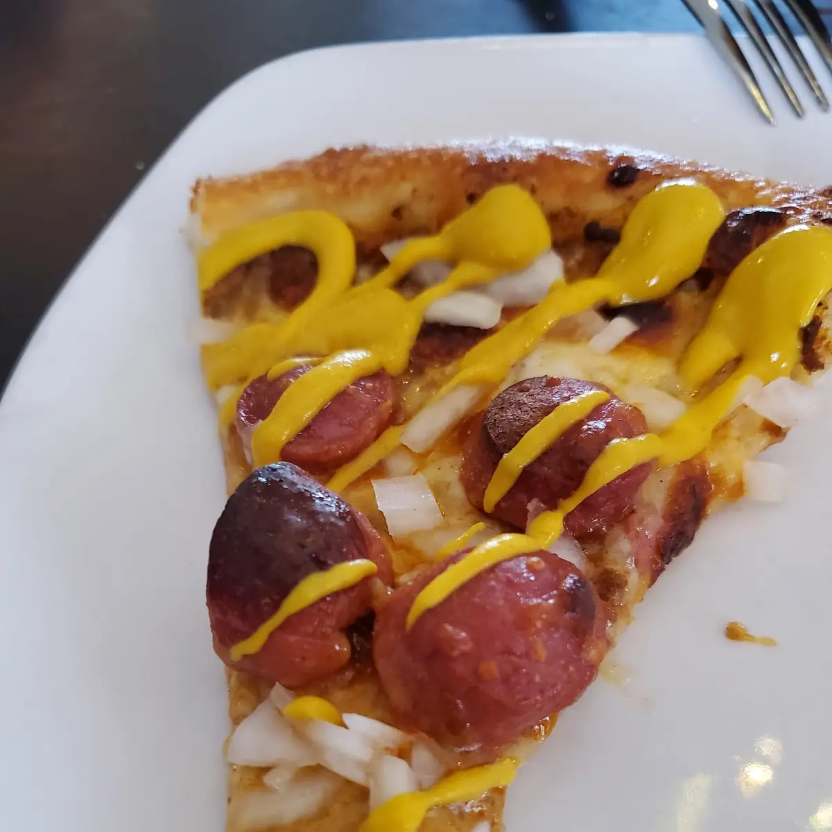 Chili Dog Pizza