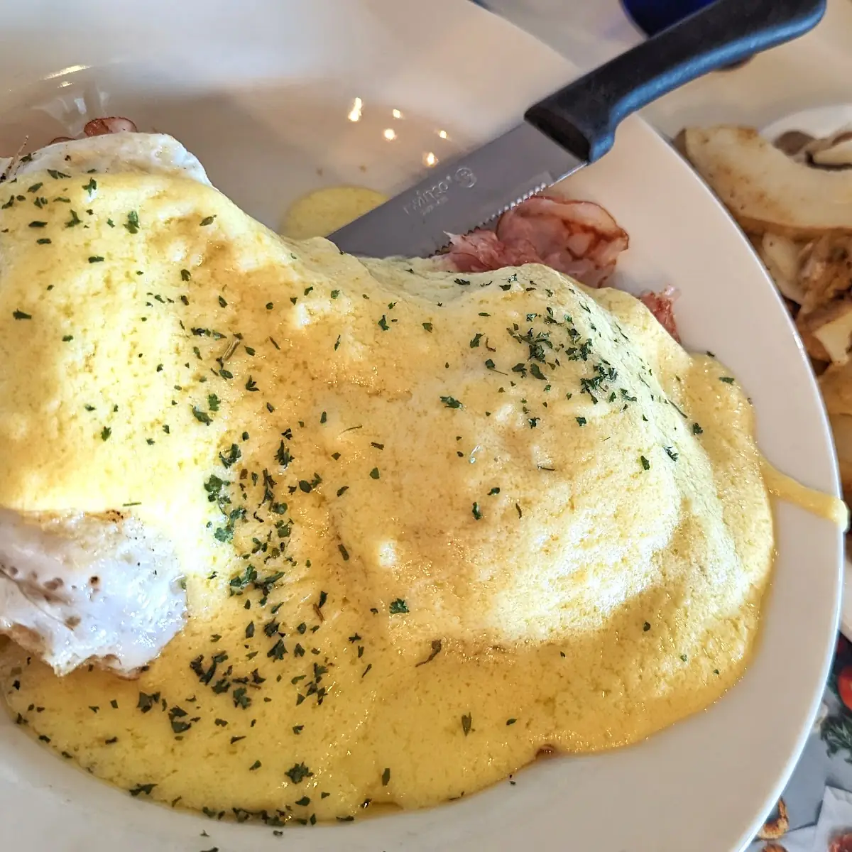 Eggs Benedict