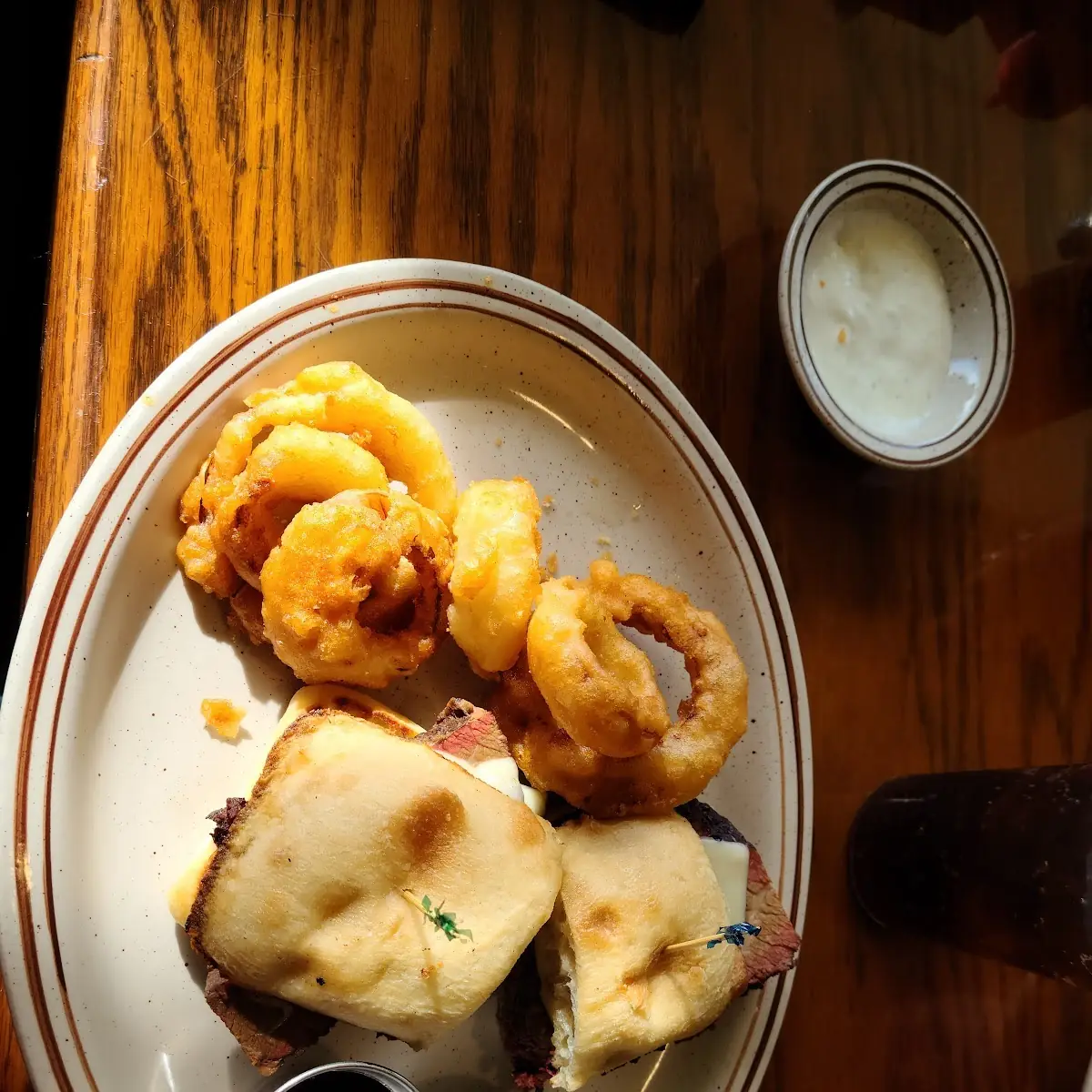 Smoke Beef Brisket Sandwich with Onion Ring