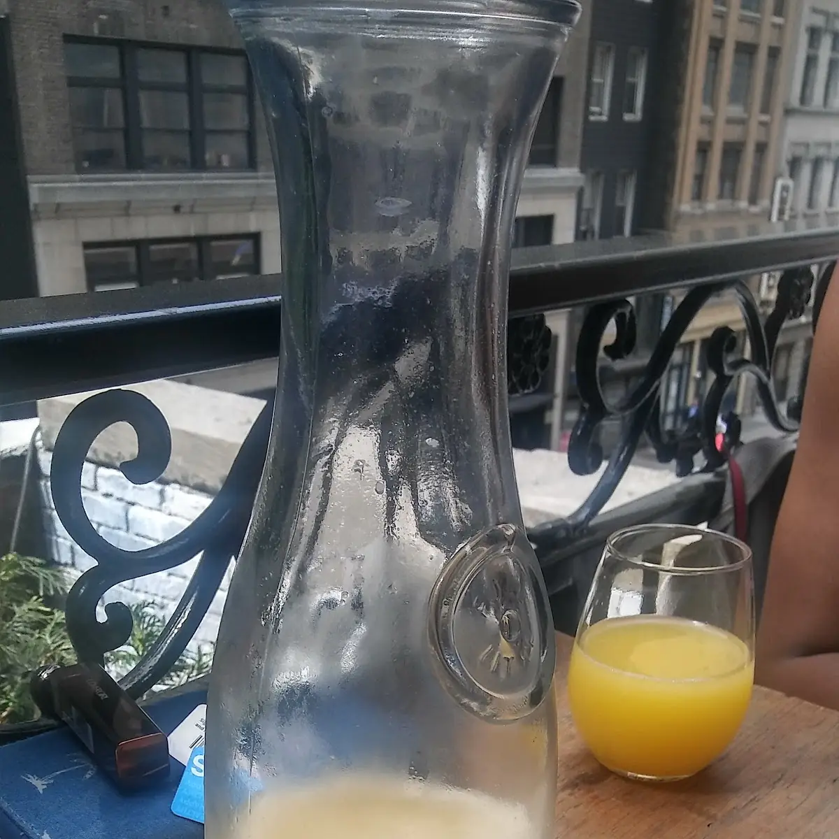 Bottomless Mimosas