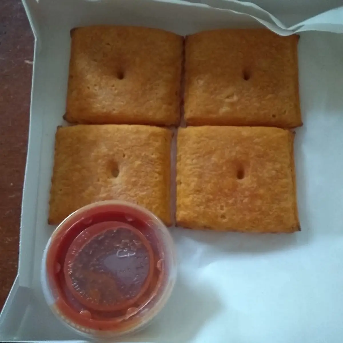 Pizza Hut Cheezit Pizza