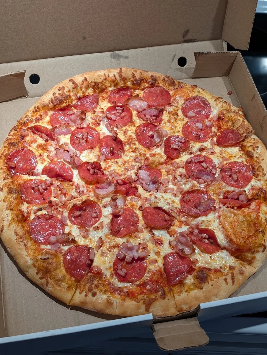Meat Pizza Pepperoni Ham & Bacon, Bellagio Pizza