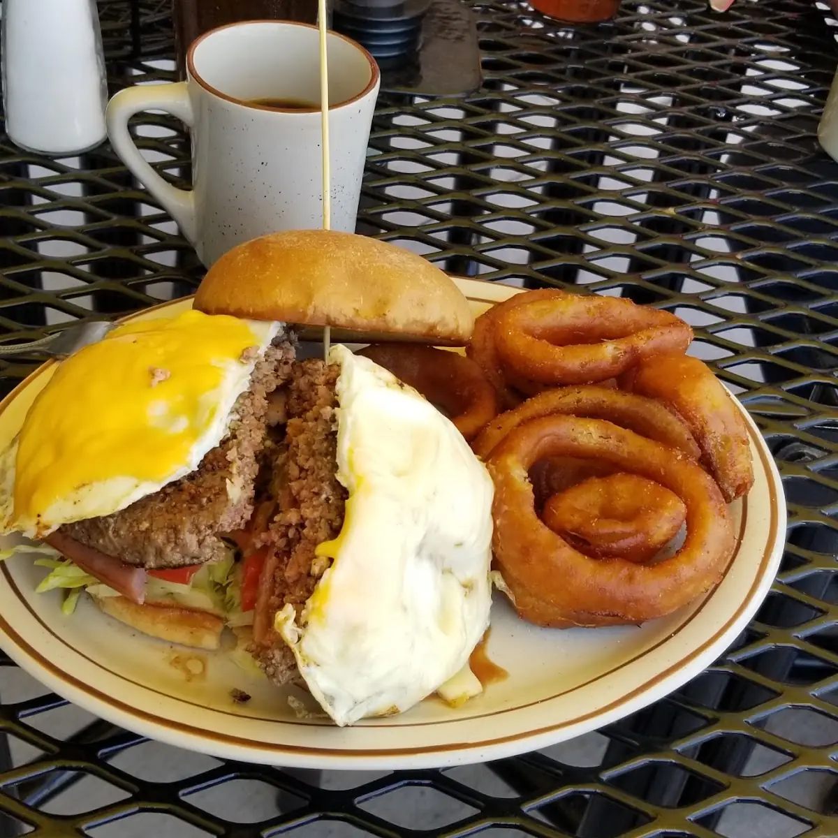 Colossal Cheeseburger & Onion Rings