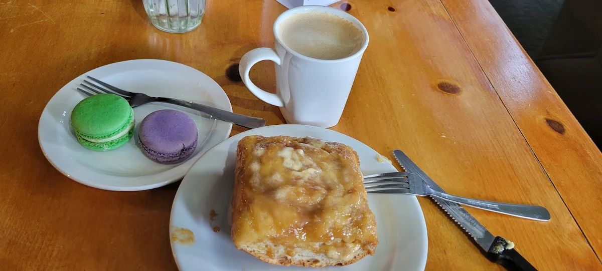 Cinnamon Bun, Shananigan's Bistro Coffee & Dessert Bar