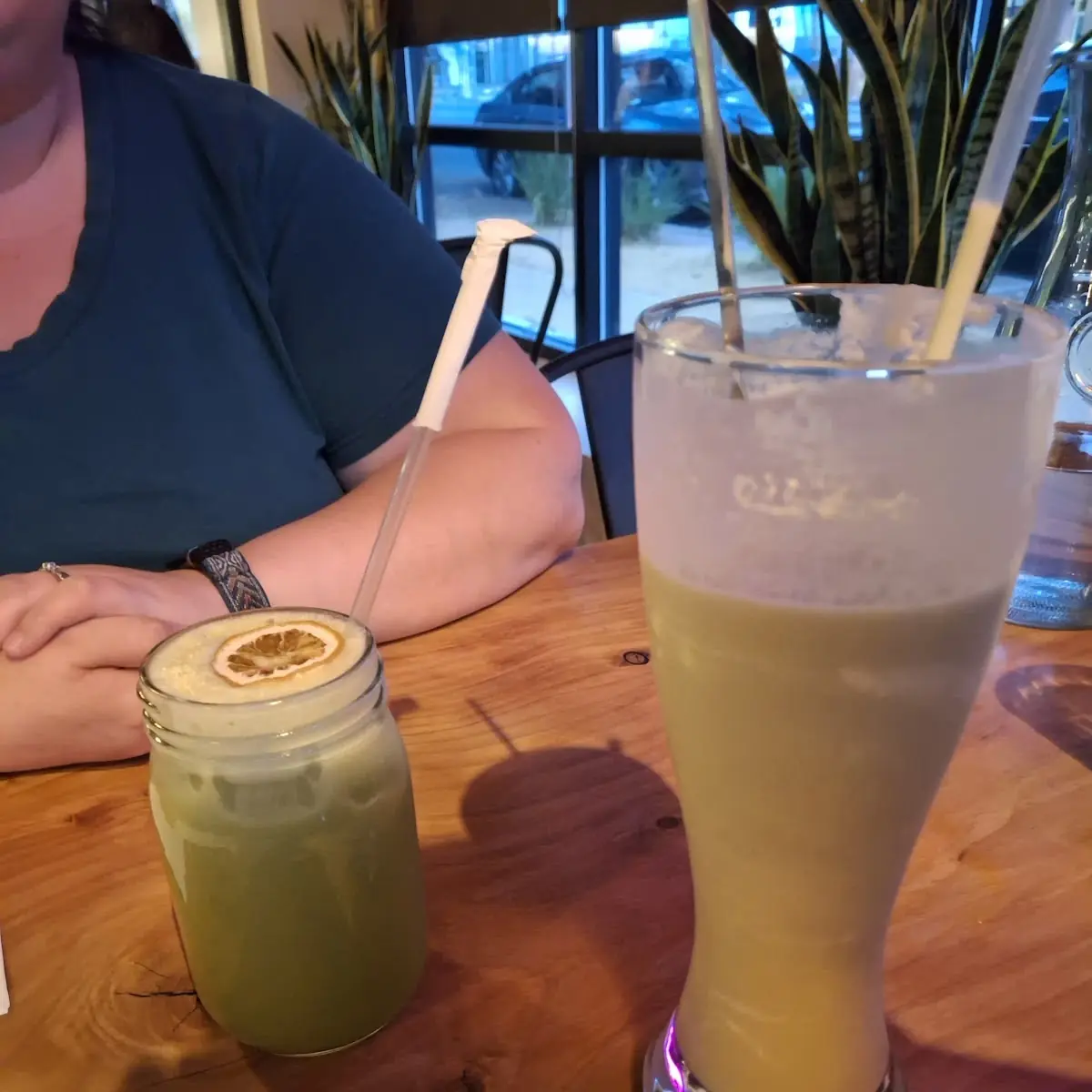 Tropical Pressed Juice & Avocado Milkshake