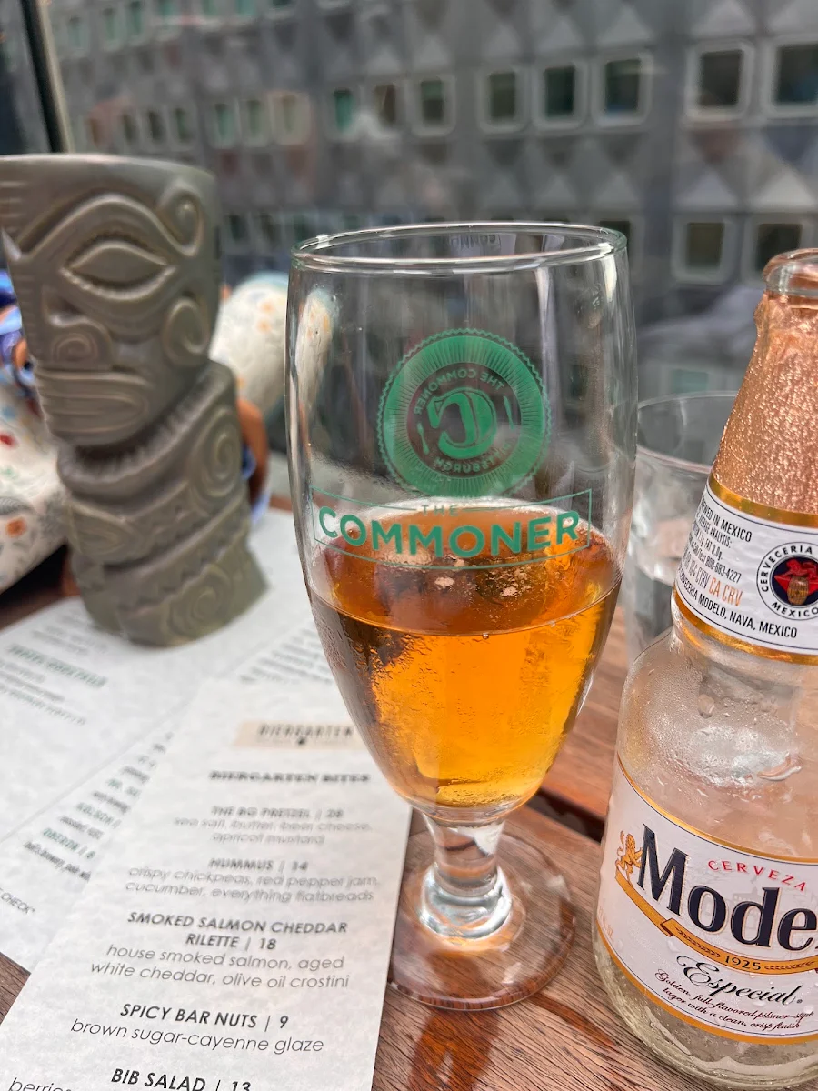 Modelo Especial Mexican Lager 4 4