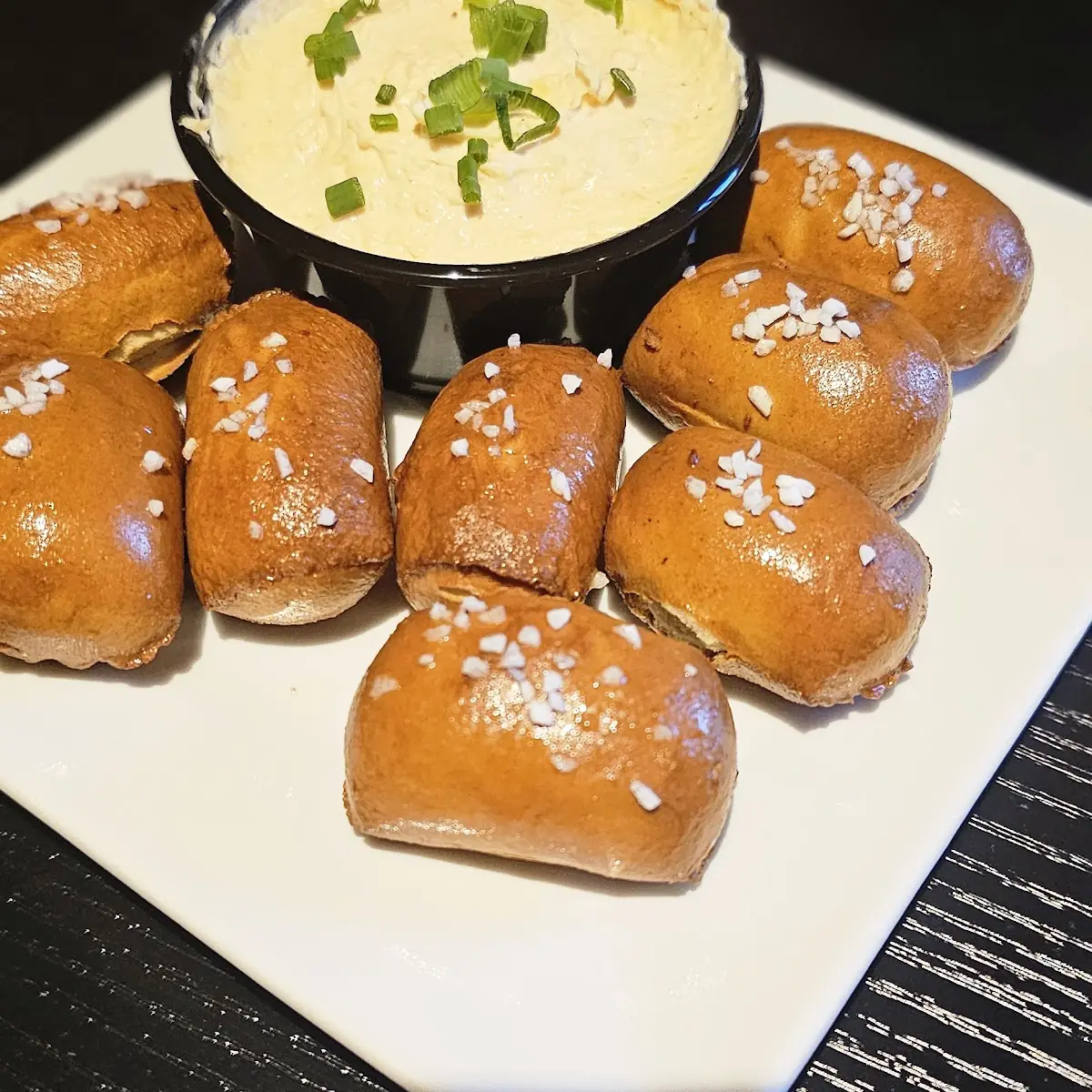 Pretzel Bites & Beer Cheese