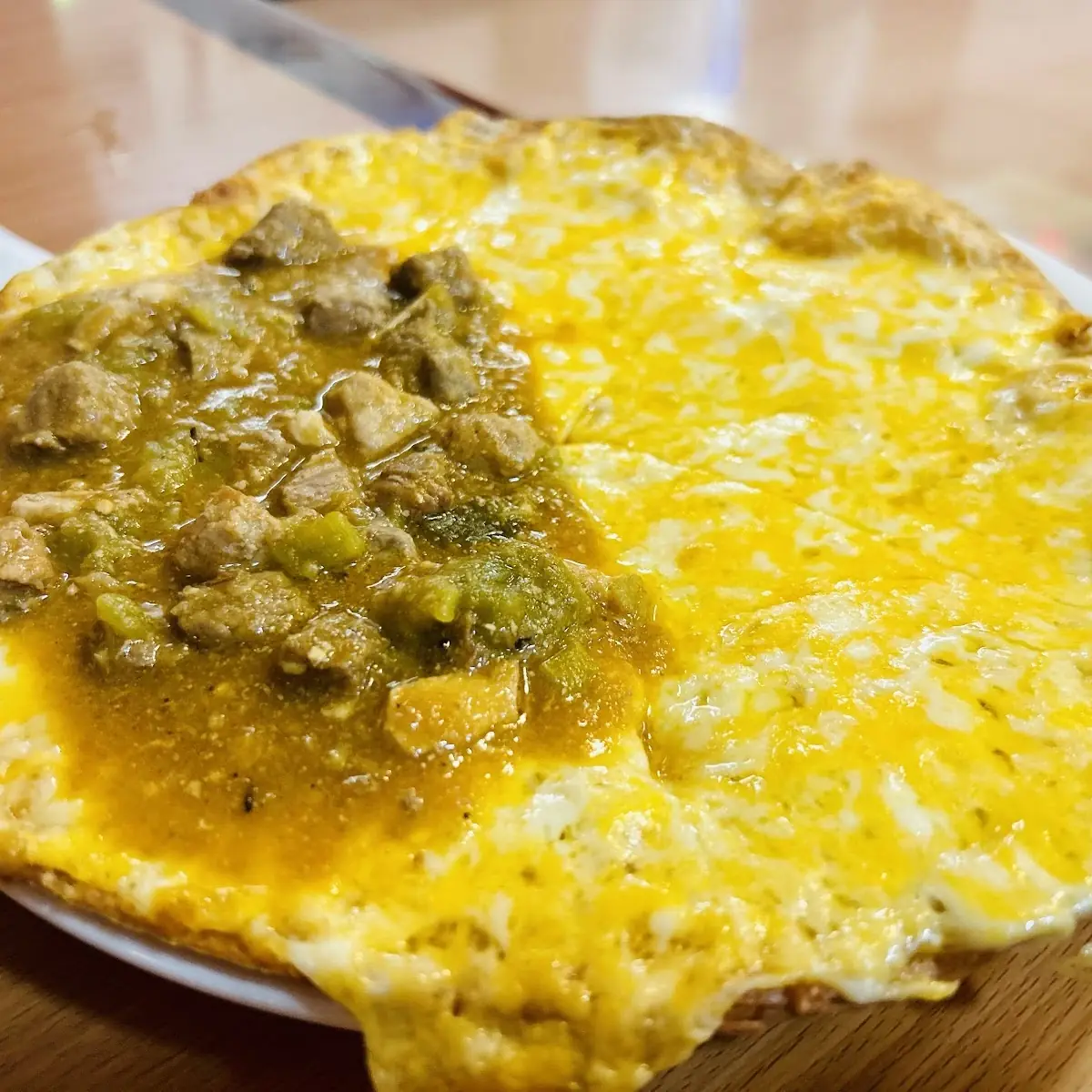 Cheese Crisp with Green Chile
