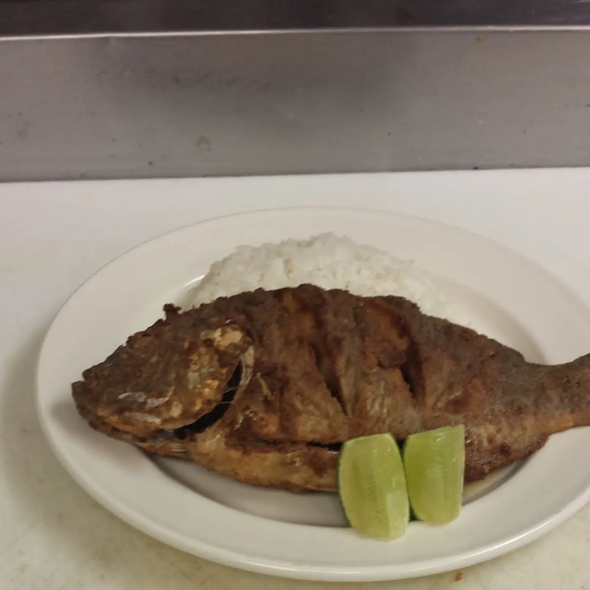 Mojarra Frita Large