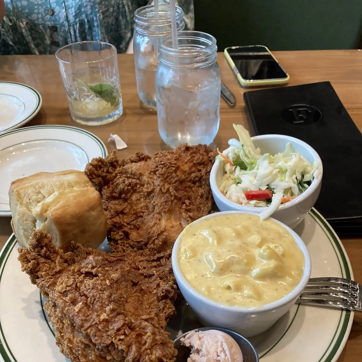 Fried Chicken Sweet Potatoes & Mac and Cheese