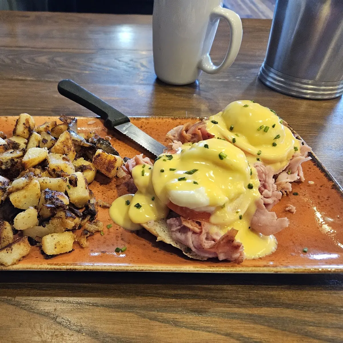 Classic Eggs Benedict with Potatoes