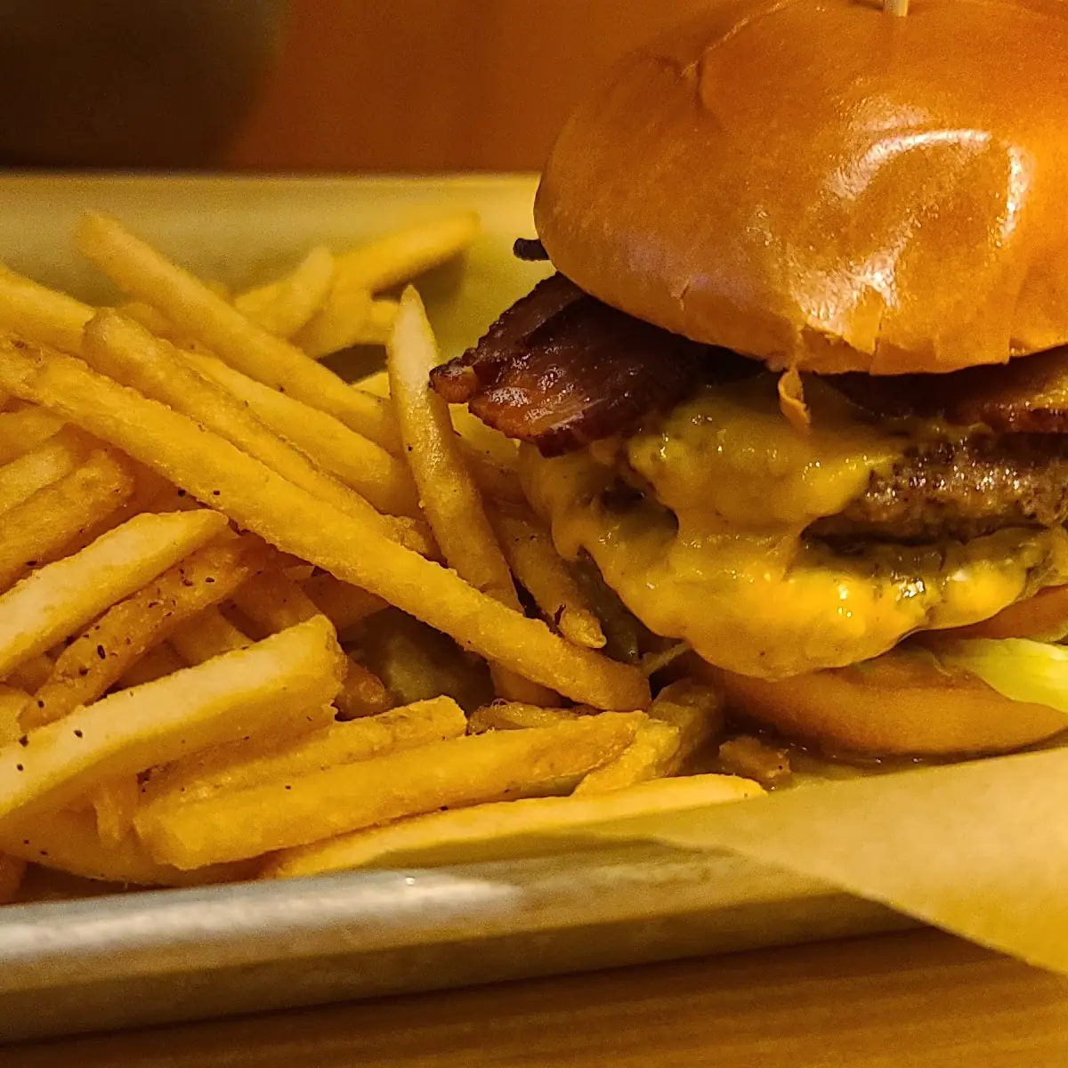 Cheeseburger with Sauteed Onions