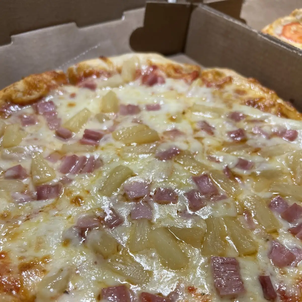 Hawaiian Pizza