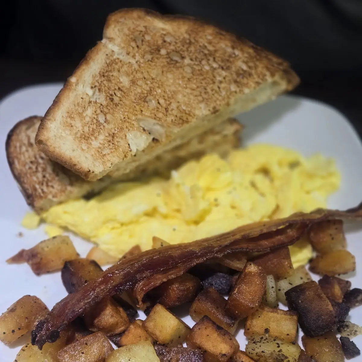 Eggs Sausag and Home Fries
